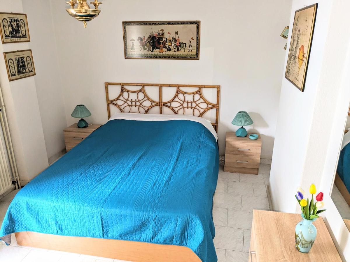 Rustic By The Sea Apartment Flogita Bagian luar foto